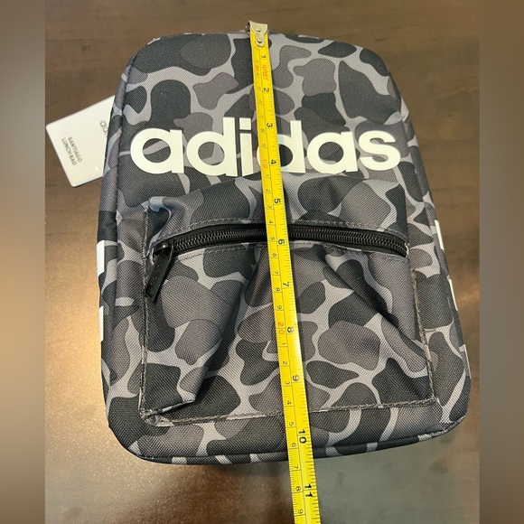 NWT Adidas Insulated Santiago Lunch bag black and gray camo print. - Picture 4 of 8